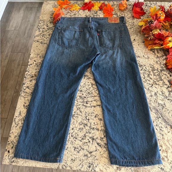 Vintage Levi’s 569 Men’s 36x26 Inseam Loose Straight Leg Dark Wash Denim Jeans - Picture 6 of 16